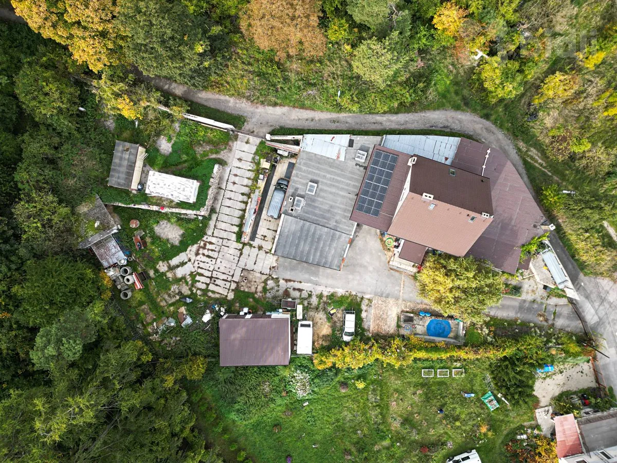 Prodej rodinného domu 520 m², pozemek 1954 m²